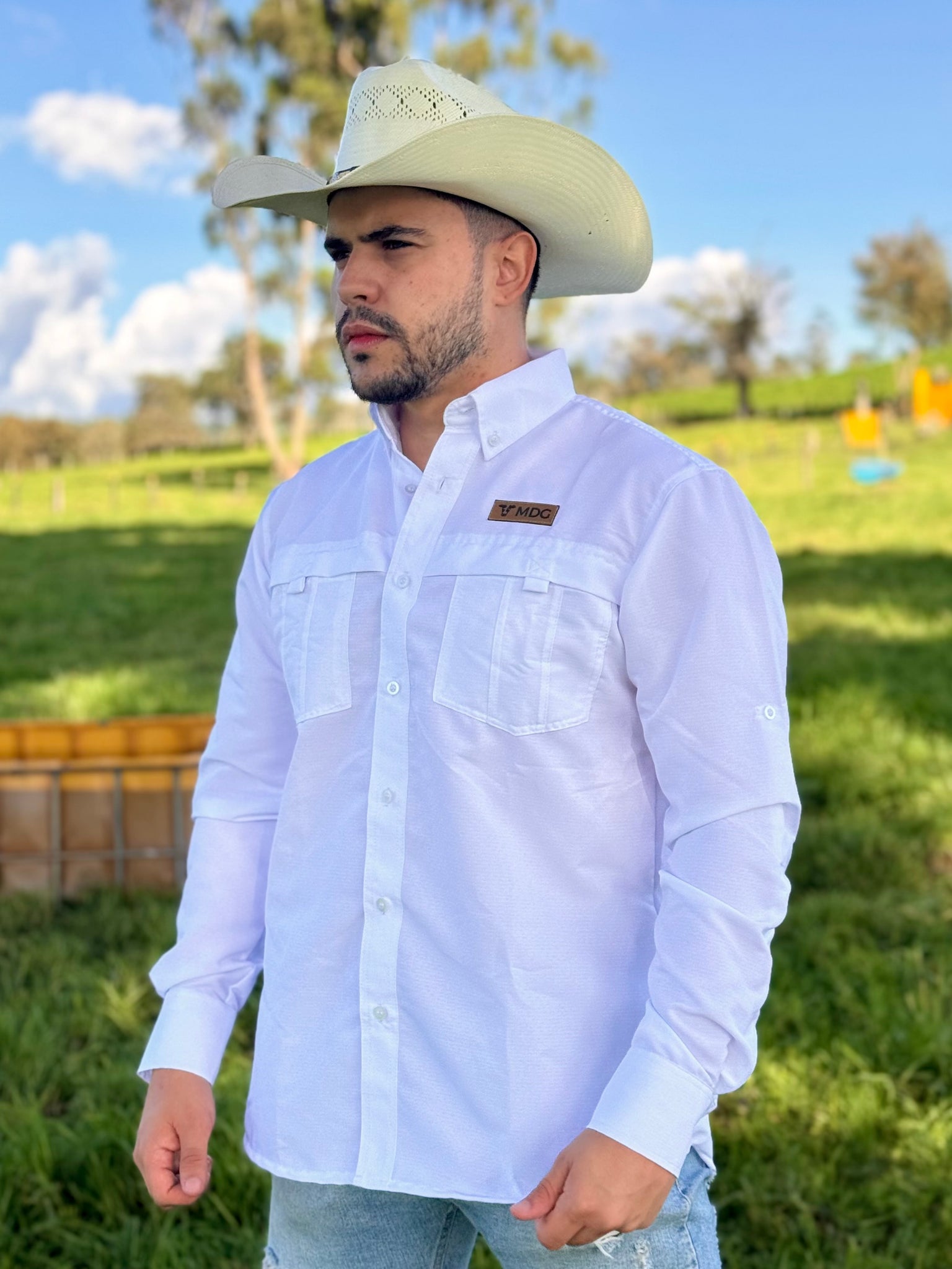 Camisa Outdoor Manga Larga MDG Blanca 0995 Mundo del Ganadero M D G