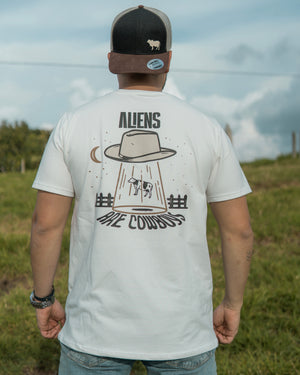 Camiseta Aliens Are Cowboys 1048