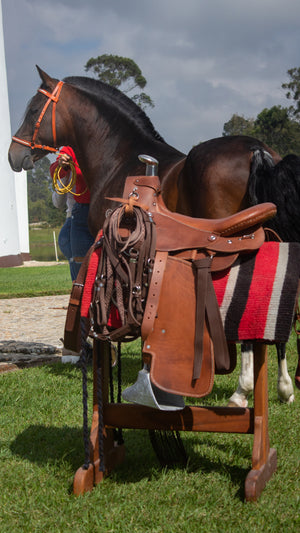 SILLA VAQUERA EN CUERO